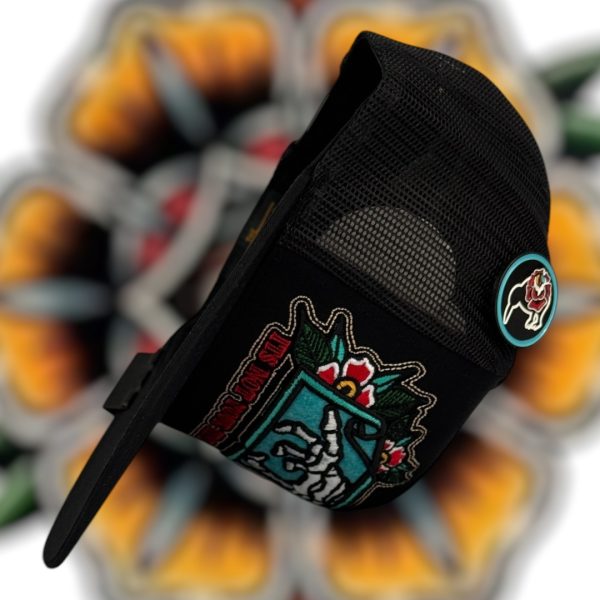 Gorra Tatuaje Tradicional It's Not Your Time No Es Tu Momento - Image 9